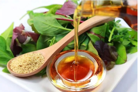 香油這些妙用你知道多少？別只拿來拌菜用！